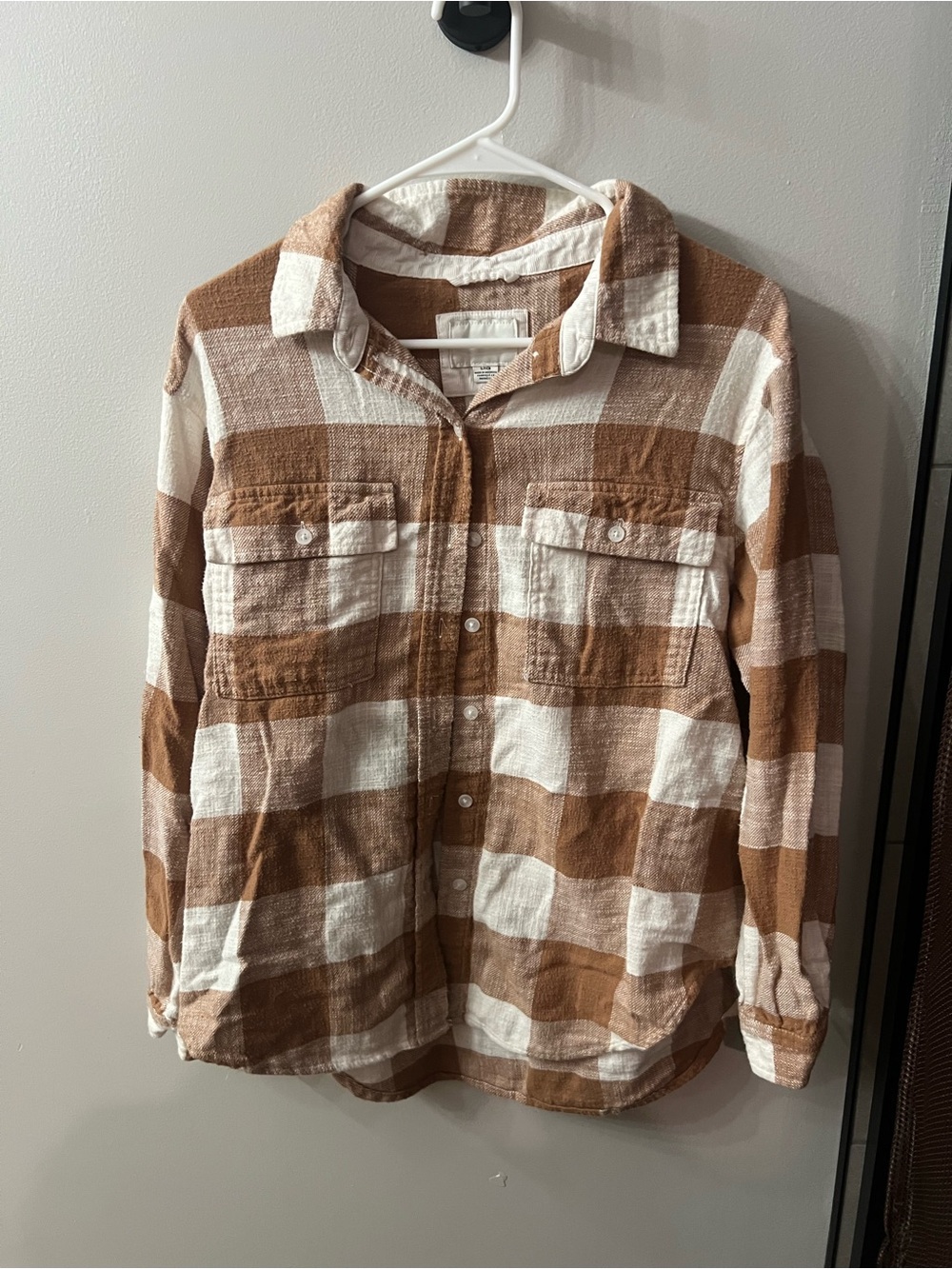 American Eagle Cozy Brown & Cream Plaid Button-Up Shirt